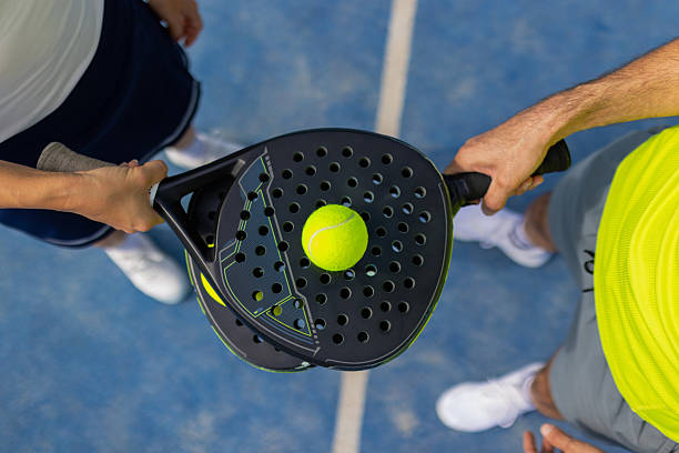 Comment faire construire un terrain de padel dans une région exposée au gel ?